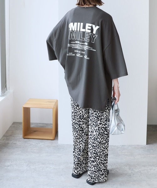 reca(レカ)の「ロゴプリントTシャツ(Tシャツ/カットソー・レディース・チャコールグレー/ブラック/ホワイト/レッド/グレー系その他・FREE)」の22枚目の写真