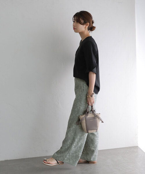 La TOTALITE（ラトータリテ）の「フリルスリーブブラウス（シャツ/ブラウス・レディース・ホワイト/ベージュ/ブラック・FREE）」の5枚目の写真