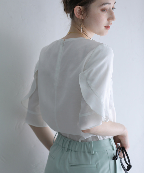 La TOTALITE（ラトータリテ）の「フリルスリーブブラウス（シャツ/ブラウス・レディース・ホワイト/ベージュ/ブラック・FREE）」の18枚目の写真