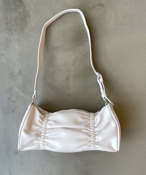 SHAGGIE（シャギー）の「ギャザーワンハンドルバッグ（ハンドバッグ・レディース・ブラック/ホワイト・FREE）」の14枚目の写真