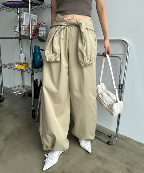 SHAGGIE（シャギー）の「ギャザーワンハンドルバッグ（ハンドバッグ・レディース・ブラック/ホワイト・FREE）」の7枚目の写真