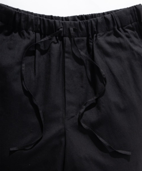 marka(マーカ)の「COCOON WIDE EASY PANTS(スラックス・メンズ・ブラック/ネイビー・1/2)」の3枚目の写真