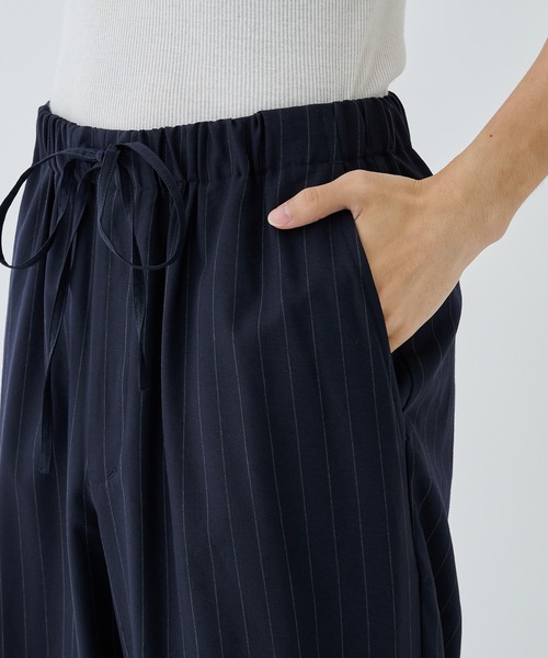 marka(マーカ)の「COCOON WIDE EASY PANTS(スラックス・メンズ・ブラック/ネイビー・1/2)」の14枚目の写真