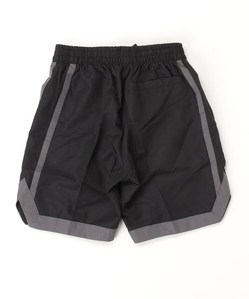 NIKE(ナイキ)の「NIKE/ナイキ キッズ 水着 トランクス ユーティリティ フェードアウェイ7 ボレーショーツ NESSE793(水着・キッズ・ブラック・130cm/140cm/150cm/160cm)」の2枚目の写真