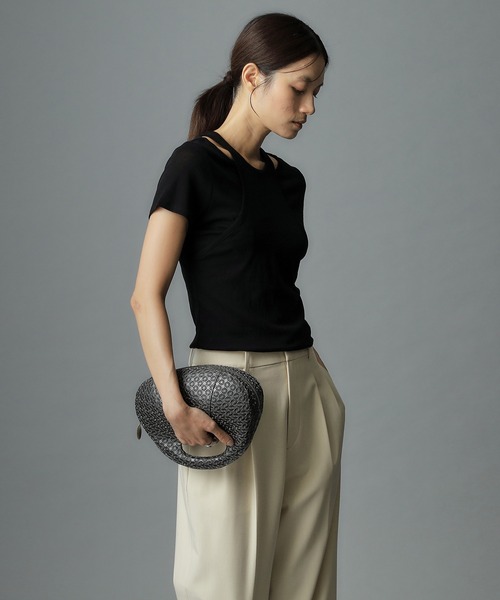 HIROKO HAYASHI（ヒロコハヤシ）の「GIRASOLE（ジラソーレ）クロワッサンバッグM（ハンドバッグ・レディース・ブラック系/シルバー/ゴールド系/ゴールド系3/ピンク系・00）」の2枚目の写真