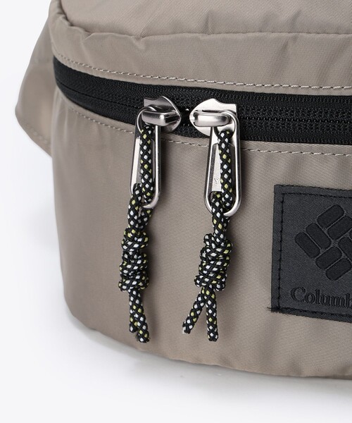 Columbia（コロンビア）の「撥水 Columbia／グレートスモーキーガーデン ヒップバッグ／コロンビア（ボディバッグ/ウエストポーチ・レディース・イエロー/ブルー/ブラック/ブルー系その他/ベージュ・ONE SIZE）」の21枚目の写真