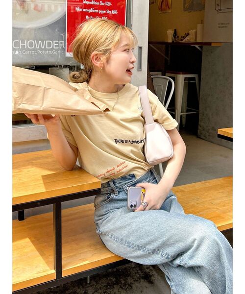 Ungrid(アングリッド)の「ミックスロゴデザインTee(Tシャツ/カットソー・レディース・イエロー/オフホワイト/チャコールグレー・FREE)」の7枚目の写真