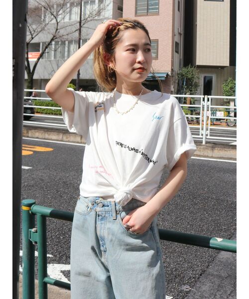 Ungrid(アングリッド)の「ミックスロゴデザインTee(Tシャツ/カットソー・レディース・イエロー/オフホワイト/チャコールグレー・FREE)」の14枚目の写真