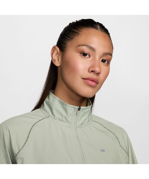 NIKE(ナイキ)の「ナイキ NIKE ナイキ DF ITS ジャケット(ブルゾン・レディース・オリーブ/ベージュ/ブラック・S/M/L)」の14枚目の写真