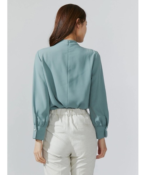 TONAL（トーナル）の「ジョーゼットパールハイネックブラウス