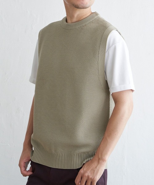 ikka（イッカ）の「【洗濯機で洗える】GOKU楽ニット鹿の子ベスト（ベスト・メンズ・ブラック/ベージュ/ブラウン/グリーン・M/L/XL/S）」の4枚目の写真