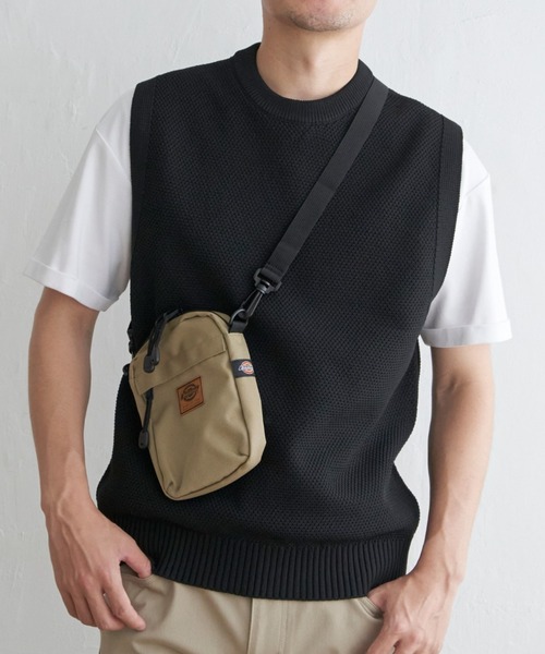 ikka（イッカ）の「【洗濯機で洗える】GOKU楽ニット鹿の子ベスト（ベスト・メンズ・ブラック/ベージュ/ブラウン/グリーン・M/L/XL/S）」の2枚目の写真