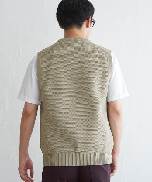 ikka（イッカ）の「【洗濯機で洗える】GOKU楽ニット鹿の子ベスト（ベスト・メンズ・ブラック/ベージュ/ブラウン/グリーン・M/L/XL/S）」の12枚目の写真