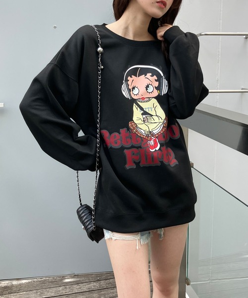 GLAMOROUS JANE(グラマラスジェーン)の「BETTY BOOPプリントプルオーバー(スウェット・レディース・ブラック/チャコールグレー/杢グレー・FREE)」の9枚目の写真