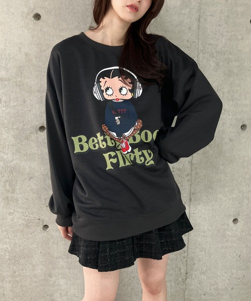 GLAMOROUS JANE(グラマラスジェーン)の「BETTY BOOPプリントプルオーバー(スウェット・レディース・ブラック/チャコールグレー/杢グレー・FREE)」の17枚目の写真