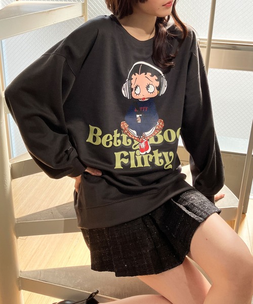 GLAMOROUS JANE(グラマラスジェーン)の「BETTY BOOPプリントプルオーバー(スウェット・レディース・ブラック/チャコールグレー/杢グレー・FREE)」の22枚目の写真