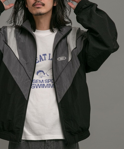 URBAN RESEARCH Sonny Label(アーバンリサーチサニーレーベル)の「『ユニセックス』GEM SPORTSWEAR NYLON TRACK JACKET(ナイロンジャケット・レディース・グリーン系その他/ブラック系その他・SMALL/MEDIUM/LARGE)」の22枚目の写真