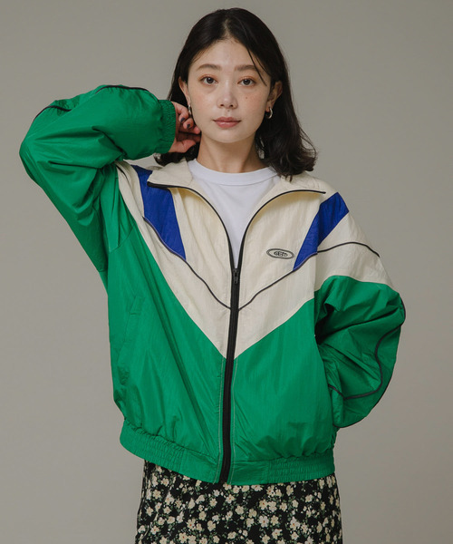 URBAN RESEARCH Sonny Label(アーバンリサーチサニーレーベル)の「『ユニセックス』GEM SPORTSWEAR NYLON TRACK JACKET(ナイロンジャケット・レディース・グリーン系その他/ブラック系その他・SMALL/MEDIUM/LARGE)」の14枚目の写真