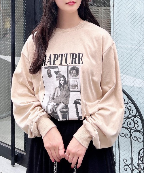 INGNI(イング)の「転写プリントロゴロングTシャツ(Tシャツ/カットソー・レディース・ベージュ系2/グレー系9/ホワイト×レッド/グレー系5・M)」の11枚目の写真