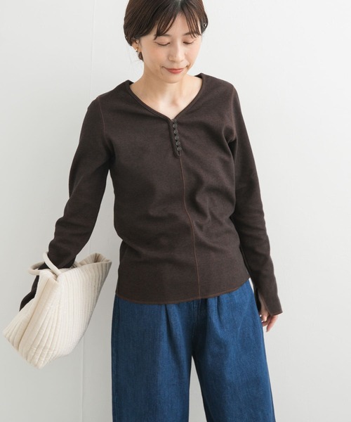 URBAN RESEARCH DOORS(アーバンリサーチドアーズ)の「ヘンリーネックプルオーバー(Tシャツ/カットソー・レディース・ブラウン系その他/ベージュ系その他・MEDIUM)」の5枚目の写真