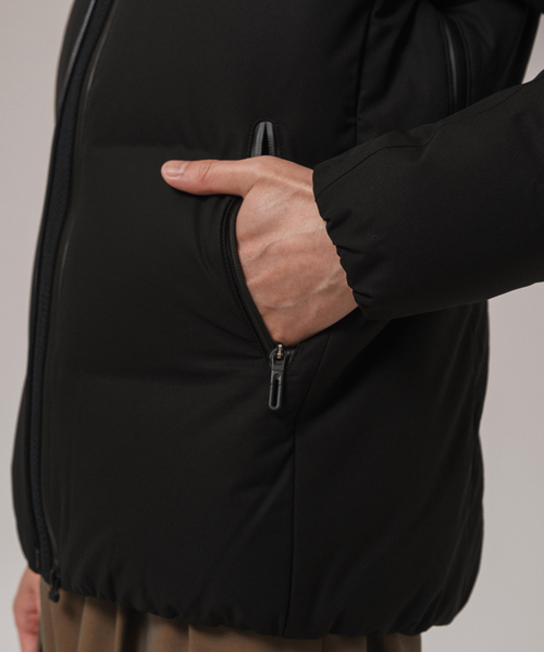 DESCENTE ALLTERRAIN（デサント　オルテライン）の「DESCENTE ALLTERRAIN 水沢ダウン ANCHOR / アンカー（ダウンジャケット/コート・メンズ・ブラック・MEDIUM/LARGE/X-LARGE）」の9枚目の写真