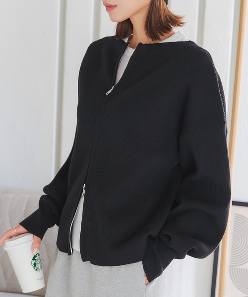 KOBE LETTUCE(コウベレタス)の「ダブルジップオフショルニットトップス(ニット/セーター・レディース・アイボリー/グレイッシュベージュ/ブラウン系/ブラック/レッド・M)」の7枚目の写真