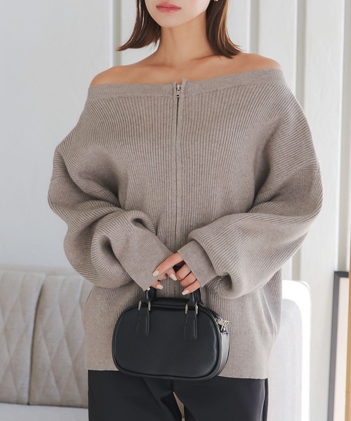 KOBE LETTUCE(コウベレタス)の「ダブルジップオフショルニットトップス(ニット/セーター・レディース・アイボリー/グレイッシュベージュ/ブラウン系/ブラック/レッド・M)」の10枚目の写真