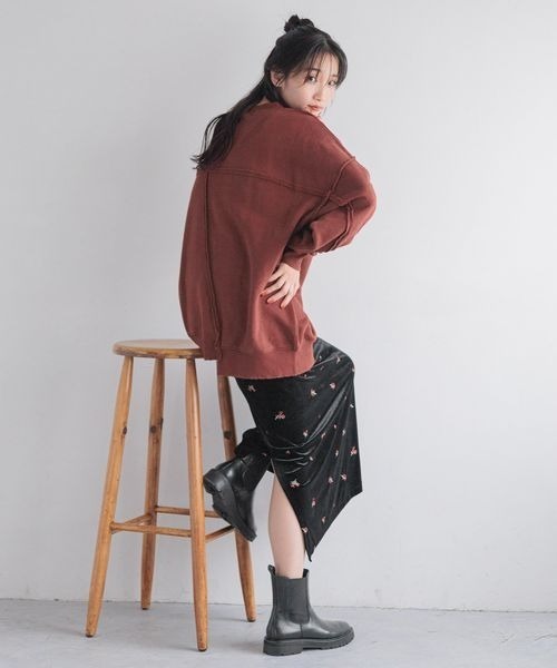 LOWRYS FARM（ローリーズファーム）の「ベロアシシュウタイトスカート　250338（スカート・レディース・ブラック/ブラウン・FREE）」の18枚目の写真