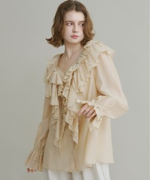 クレープラッフルブラウス