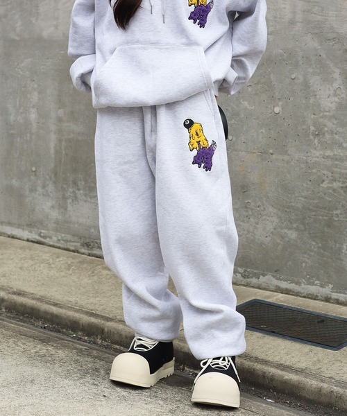 ATMARK(アットマーク)の「《フリーサイズ / UNISEX 》完売商品予約販売スタート ATMARKサガラ刺繍スウェットパンツ 裏起毛 セットアップ可能(スウェットパンツ・レディース・ブラック/チャコールグレー/ホワイト・FREE)」の9枚目の写真
