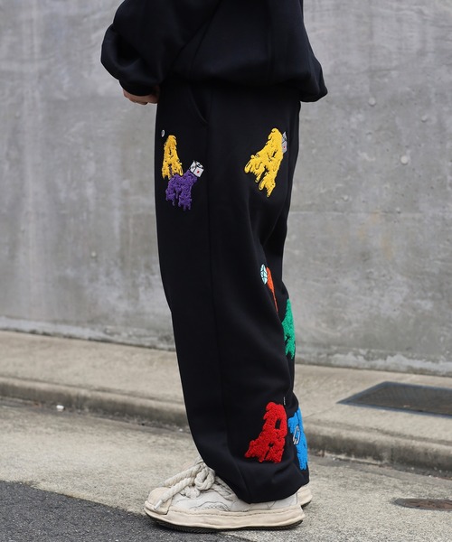 ATMARK(アットマーク)の「《フリーサイズ / UNISEX 》完売商品予約販売スタート ATMARKサガラ刺繍スウェットパンツ 裏起毛 セットアップ可能(スウェットパンツ・レディース・ブラック/チャコールグレー/ホワイト・FREE)」の6枚目の写真