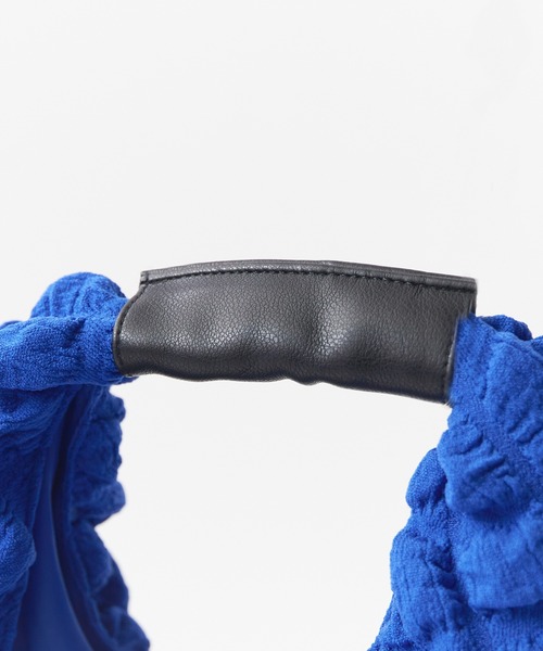 ROOPTOKYO（ループトウキョウ）の「ALOHA PEOPLE/アロハピープル ポップコーンショルダートライアングルトート（ショルダーバッグ・レディース・ロイヤルブルー/ホワイト・FREE）」の8枚目の写真