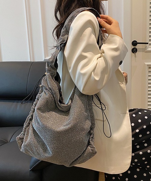 paravion(パラビオン)の「ラメギャザーアレンジバッグ/A4サイズ対応(ハンドバッグ・レディース・ブラック/シルバー・FREE)」の15枚目の写真