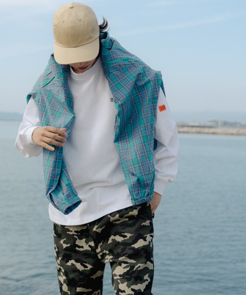 UNIVERSAL OVERALL（ユニバーサルオーバーオール）の「[UNIVERSAL OVERALL/ユニバーサルオーバーオール] 別注 ビッグシルエットパジャマシャツ（シャツ/ブラウス・レディース・ブルー系/ブラウン/ブルー/ブラック・M/L）」の4枚目の写真