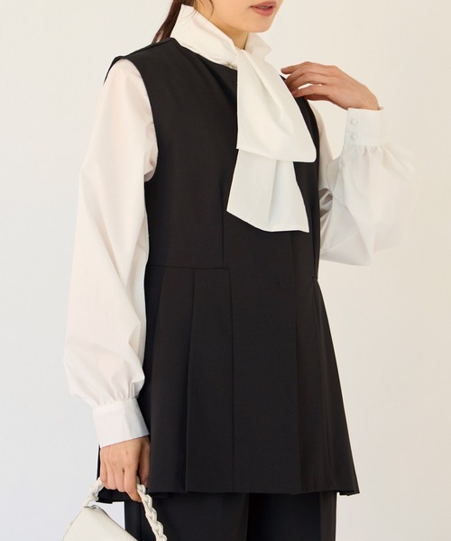INCEDE（インシード）の「ストレッチツイル ペプラムベスト（ベスト・レディース・ブラック/ベージュ/ネイビー・M/L/LL）」の13枚目の写真