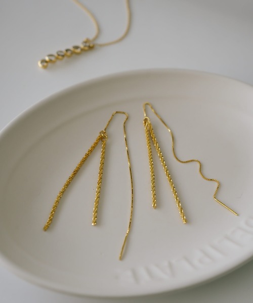 Ops.（オプス）の「ピアス 金属アレルギー対応 シルバー925 ゴールド フリンジ【Filara-pe フィララ】（ピアス（両耳用）・レディース・シルバー/イエローゴールド・ONE SIZE）」の9枚目の写真