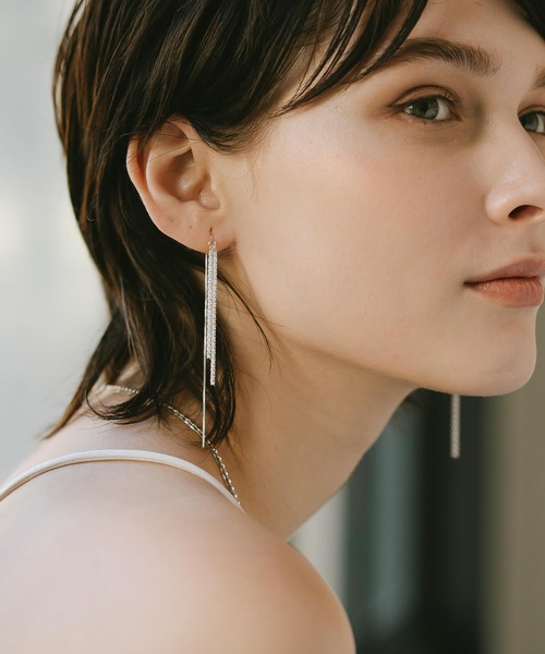 Ops.（オプス）の「ピアス 金属アレルギー対応 シルバー925 ゴールド フリンジ【Filara-pe フィララ】（ピアス（両耳用）・レディース・シルバー/イエローゴールド・ONE SIZE）」の4枚目の写真