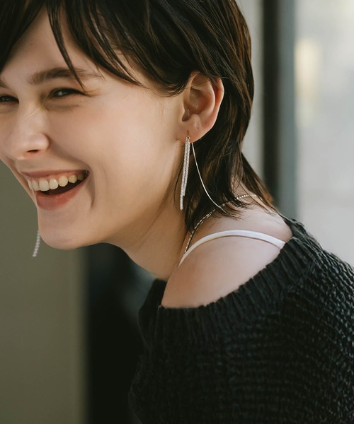 Ops.（オプス）の「ピアス 金属アレルギー対応 シルバー925 ゴールド フリンジ【Filara-pe フィララ】（ピアス（両耳用）・レディース・シルバー/イエローゴールド・ONE SIZE）」の5枚目の写真