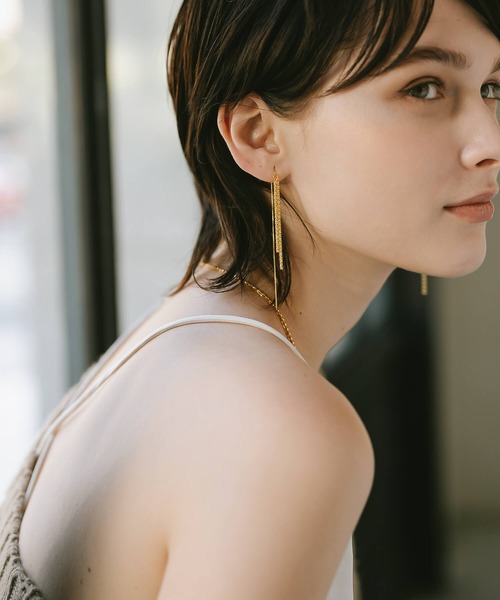 Ops.（オプス）の「ピアス 金属アレルギー対応 シルバー925 ゴールド フリンジ【Filara-pe フィララ】（ピアス（両耳用）・レディース・シルバー/イエローゴールド・ONE SIZE）」の7枚目の写真