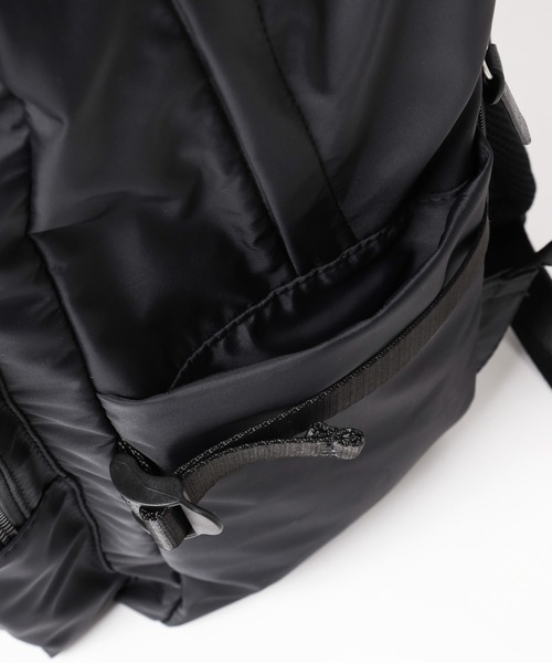 GLOBAL WORK(グローバルワーク)の「撥水ライトバッグパック/282071(バックパック/リュック・メンズ・ブラック/グレー・ONE SIZE)」の16枚目の写真