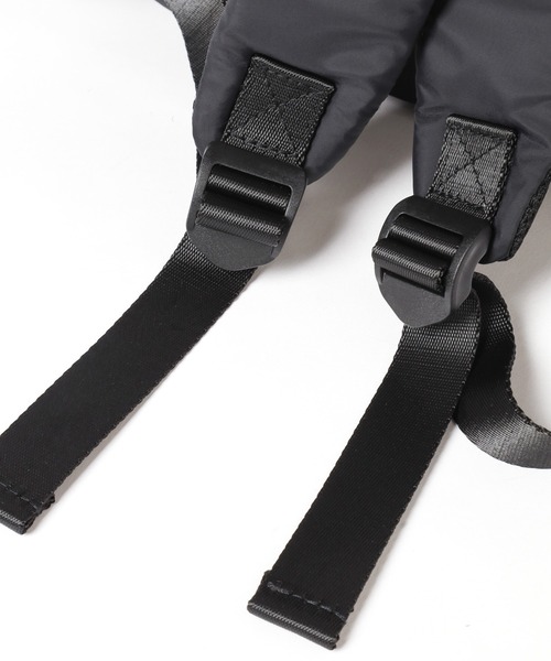 GLOBAL WORK(グローバルワーク)の「撥水ライトバッグパック/282071(バックパック/リュック・メンズ・ブラック/グレー・ONE SIZE)」の19枚目の写真