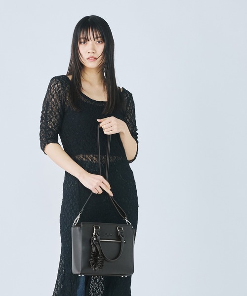 MURUA（ムルーア）の「MURUA(ムルーア) 2WAYハンドバッグ MR-B1335 ギャザーチャーム（ハンドバッグ・レディース・ブラック/ベージュ・FREE）」の15枚目の写真