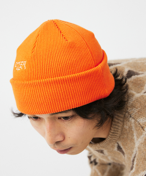 POLeR（ポーラー）の「POLeR / ポーラー 別注 SHALLOW BEANIE（ニットキャップ/ビーニー・メンズ・ボルドー/オレンジ/ブラック・FREE）」の8枚目の写真