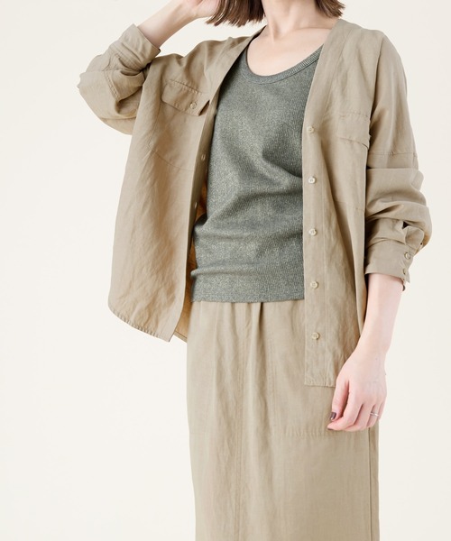 marmors（マルモア）の「【marmors】glitter basic tank top（タンクトップ・レディース・オートミール/ゴールド/シルバー/チャコールグレー・36）」の8枚目の写真