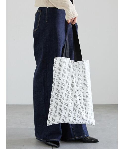 Te chichi（テチチ）の「ファブリックトートバック(総柄)（ハンドバッグ・レディース・ブラック/オフホワイト・F）」の5枚目の写真