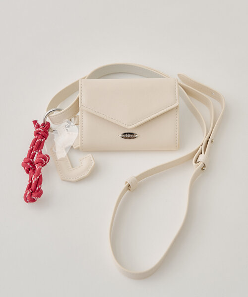 Chico(チコ)の「ウォレットチャームスマホショルダー(その他小物・レディース・ブラック/アイボリー/ブルー・FREE)」の2枚目の写真