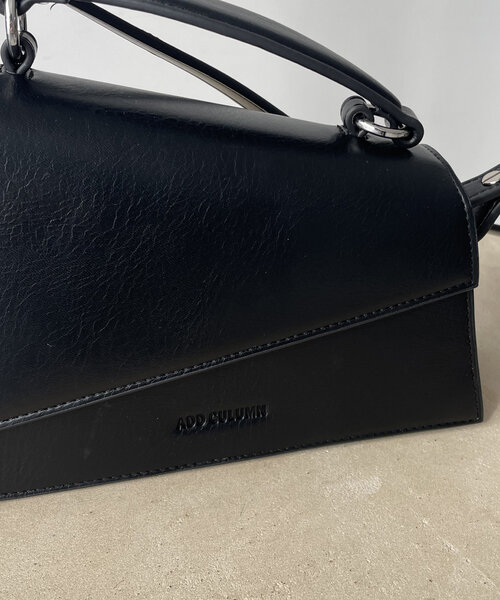 CAPRICIEUX LE'MAGE(カプリシューレマージュ)の「【WEB限定】〈ADD CULUMN/アドカラム〉ANGLE ショルダーバッグ(ショルダーバッグ・レディース・イエロー/ブラック・FREE)」の10枚目の写真