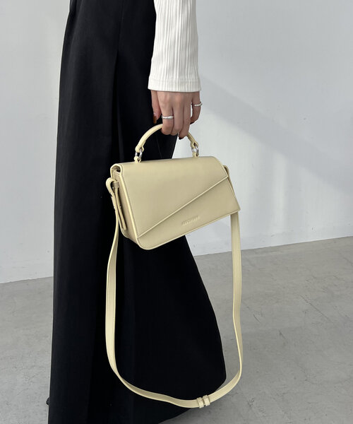 CAPRICIEUX LE'MAGE(カプリシューレマージュ)の「【WEB限定】〈ADD CULUMN/アドカラム〉ANGLE ショルダーバッグ(ショルダーバッグ・レディース・イエロー/ブラック・FREE)」の12枚目の写真