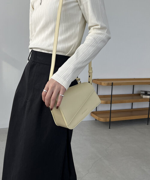 CAPRICIEUX LE'MAGE(カプリシューレマージュ)の「【WEB限定】〈ADD CULUMN/アドカラム〉ANGLE ショルダーバッグ(ショルダーバッグ・レディース・イエロー/ブラック・FREE)」の13枚目の写真