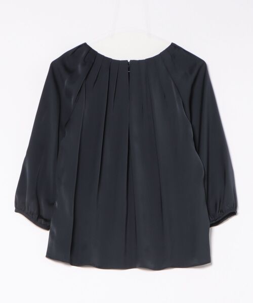 STRAWBERRY-FIELDS（ストロベリーフィールズ）の「襟タックサテンブラウス　シャツ・ブラウス（シャツ/ブラウス・レディース・ネイビー・2）」の10枚目の写真